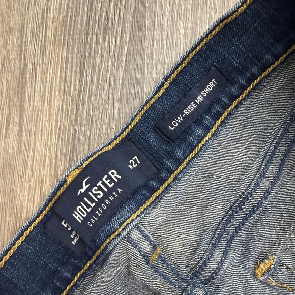 Hollister Low Rise Midi Shorts Size 5/27 - Picture 5 of 9